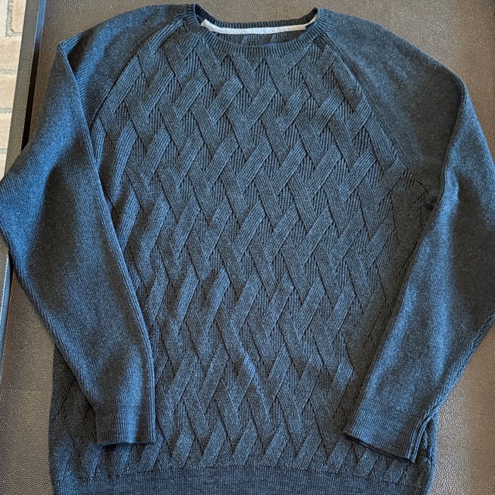 Tommy Bahama Charcoal Crewneck Sweater with basket weave pattern size XL